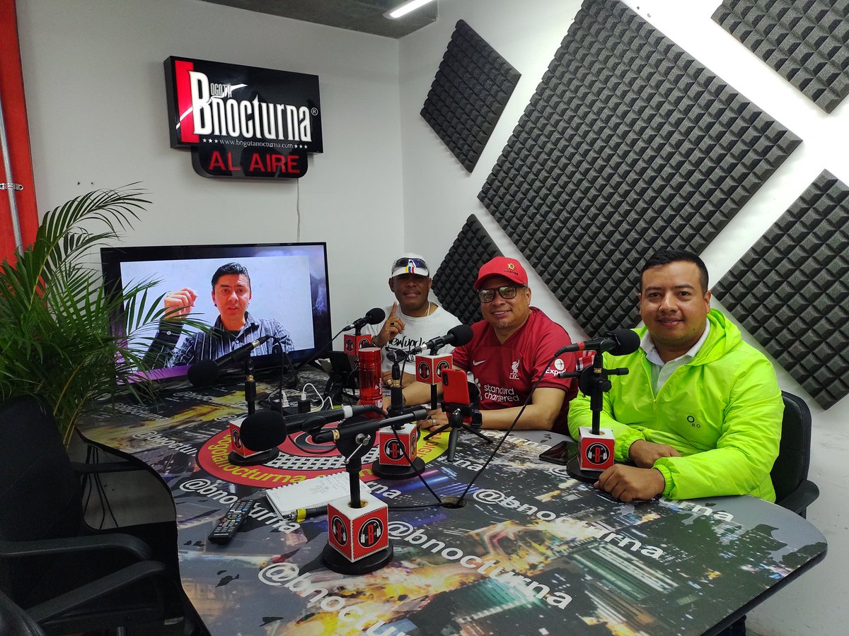 Al aire en BOGOFUTBOL... EL MUNDO AL REDEDOR DEL BALON !!! dirige: @efrainmarinojr conduce: @comunicaciondigitaltv columnistas:  <a href="/ericknumerouno/">Erick Castilla</a> @juanpabloparra  #Recomendado @bnocturna @corprensacol    la transmisión en vivo aqui 
facebook.com/watch/live/?re…