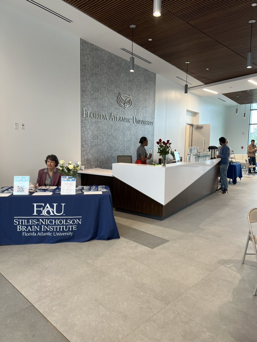 KarinScarpinato's tweet photo. Tri-institutional Postdoc Retreat in the new Stiles-Nicholson Brain Institute building. So great to have Max Planck Florida Institute, UF- Scripps and FAU come together to support our postdocs! #FAU #postdocs #FAUResearch https://t.co/RKceRftudV