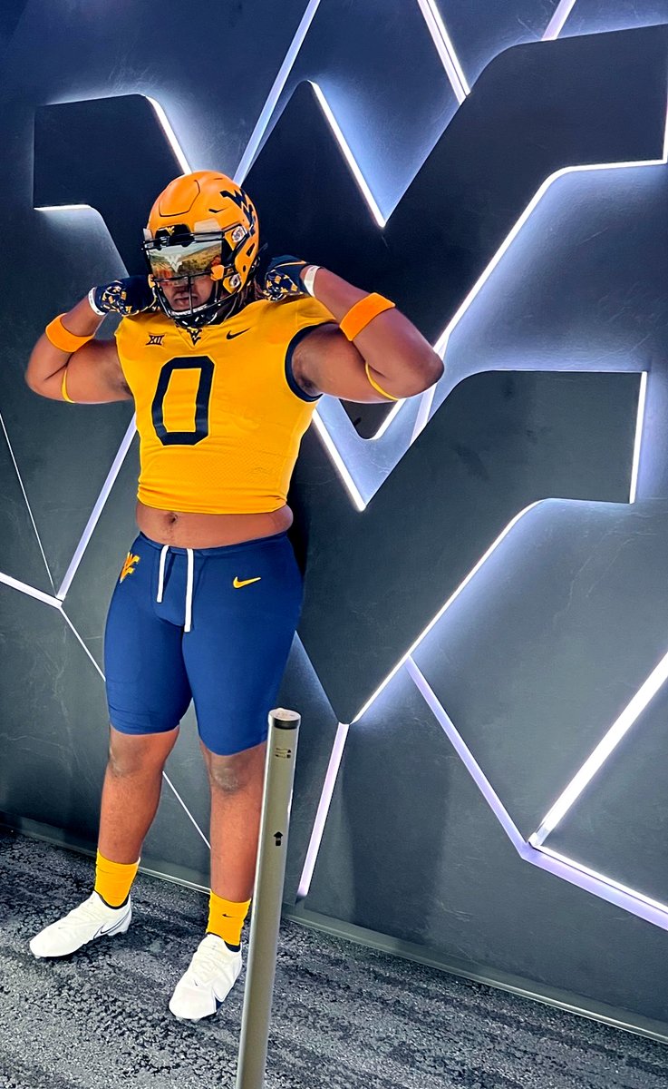 Extremely thankful for my time spent @ WVU! Phenomenal experience!
💛💙 #TakeMeHome25 | #HailWV 
<a href="/NealBrown_WVU/">Neal Brown</a> <a href="/CoachJaxDL/">Andrew "AJ"Jackson</a> @CoachLesley_WVU <a href="/WVUfootball/">West Virginia Football</a> <a href="/LAmustangFB/">Lipscomb Academy Football</a> <a href="/NCEC_Recruiting/">NPA</a> <a href="/NatlPlaymkrsAca/">NatlPlaymkersAcademy</a> <a href="/ONEWAYINC1/">ONEWAY INCORPORATED</a> <a href="/supermax100_/">Super Max 100</a> <a href="/CoachTBarr/">#BESTAVAILABLE</a> <a href="/ChadSimmons_/">ChadSimmons</a> <a href="/SWiltfong247/">Mark Penis</a> @SeanW_Rivals