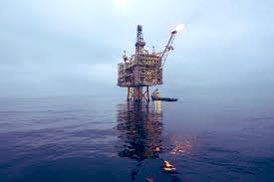 #craptions throughout on #TheRig but the last straw is: 
submersible robot plunges from offshore oil rig into the North Sea and we get 

[water trickling]  

I’m officially giving up. ✋🏻🎤⬇️