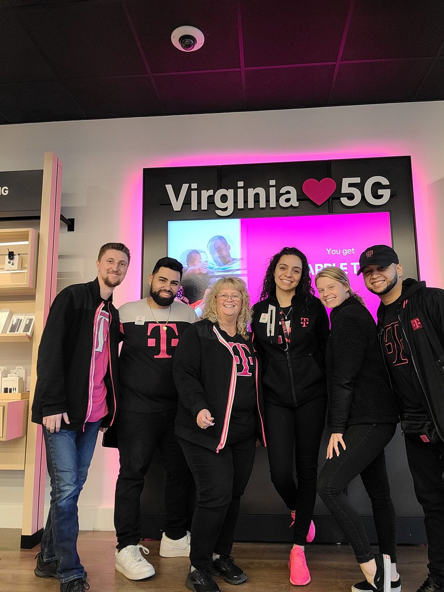 kimtorres023's tweet photo. @kc4tmo Kassy, Where do I even begin!  We are so proud of you and all you've accomplished! You've  grown so much during your time in Woodstock #629F &amp; We're wishing you the very best as you help to grow &amp; develop your new team!  Look out #256G, you've got a Rockstar on the way! https://t.co/Sq2VaF4g5i