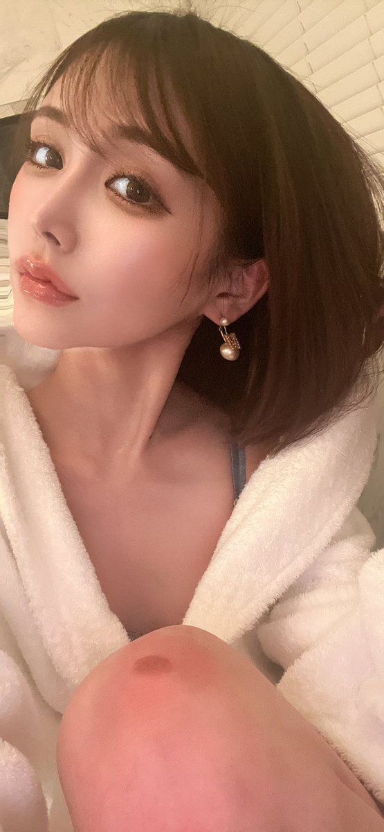 hoshimiya_nana_'s tweet photo. 日曜の朝は？？？

※階段でずっこけました足の怪我した😂 https://t.co/wPQffk3CYk
