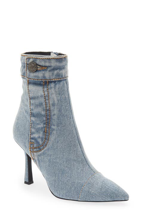ctnarron's tweet photo. @Katie_Walt Yeah but your shoes don’t look like they are denim so you need to pick these up on the way there https://t.co/WXu2jg1PR3