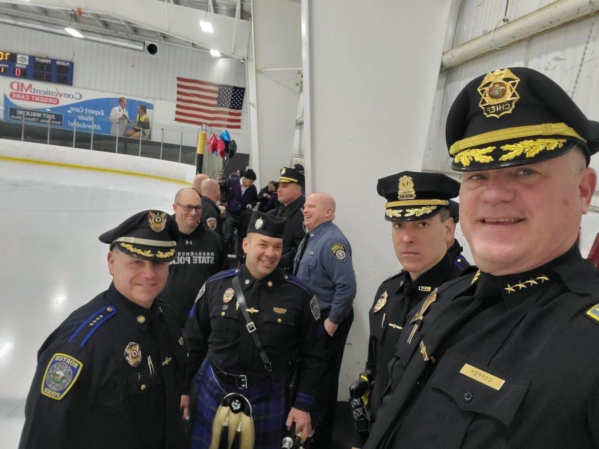 Some of the finest people I know and some amazing public servants. Looking good @SharonMAPolice @ChiefClark81 and @WestwoodPD. Also, could someone please get Sgt. Dennett some pants, he looks cold in that kilt! #NPSPride #NMSLancersLEAD