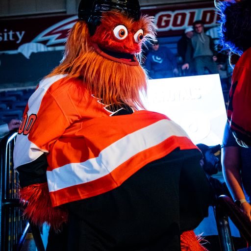 ReadingRoyals's tweet image. After 40 minutes, still tied. I’d say this next period we need to play more….”Gritty”

2 REA | WOR 2