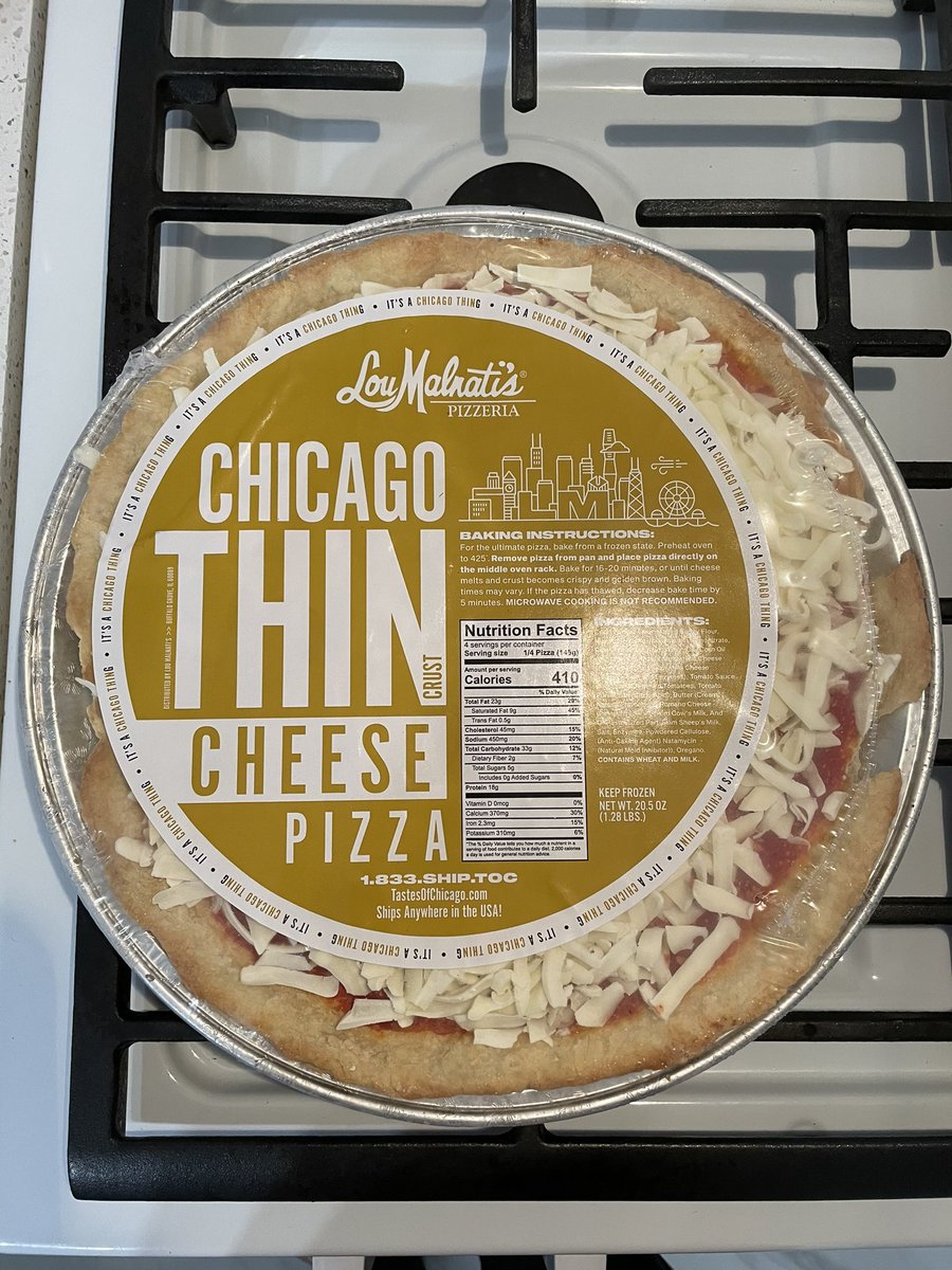 twizzlerfanatic's tweet photo. It’s a @LouMalnatis thin crust cheese pizza kind of night.  Setting a couple slices aside to try cold in the morning.  Follow the directions and you will have the best thin crust pizza ever.  @Kikikins21 and @PotatoskinR can back this up.  #chefskiss #loumalnatis https://t.co/CrXJYORNN6