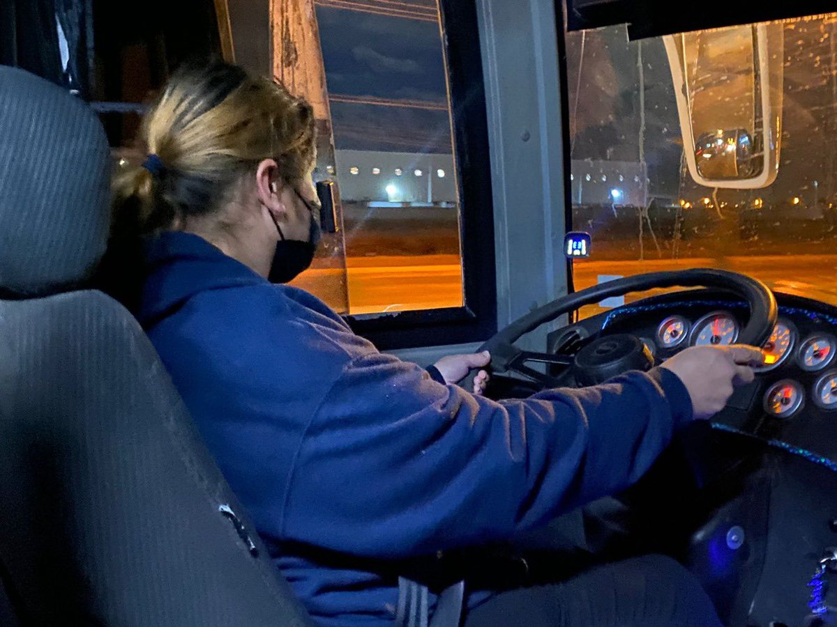 MarinadelPilar's tweet photo. Las mujeres y su bienestar son nuestra priodad. 

Con el programa “Mujeres al Volante”, creamos mayores oportunidades laborales al ofrecer capacitación con perspectiva de género para que mujeres operen el transporte público y, algo muy importante… 

(1/2) https://t.co/39IZZWPZAC