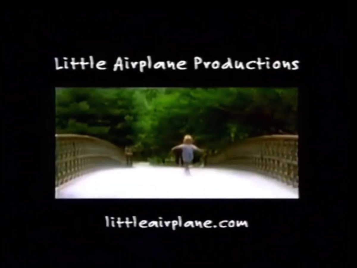 NoahTheArtist1's tweet photo. I have a really weird question. Does anyone know where the Little Airplane Productions logo was filmed? This company made Oobi and Wonder Pets, and this logo would air after the credits of these shows. #WonderPets #Oobi #Noggin #NickJr https://t.co/sxw8YfvdVr