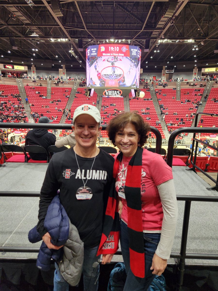 bobjmurphy's tweet photo. #GoAztecs https://t.co/wuUu9nM3x5