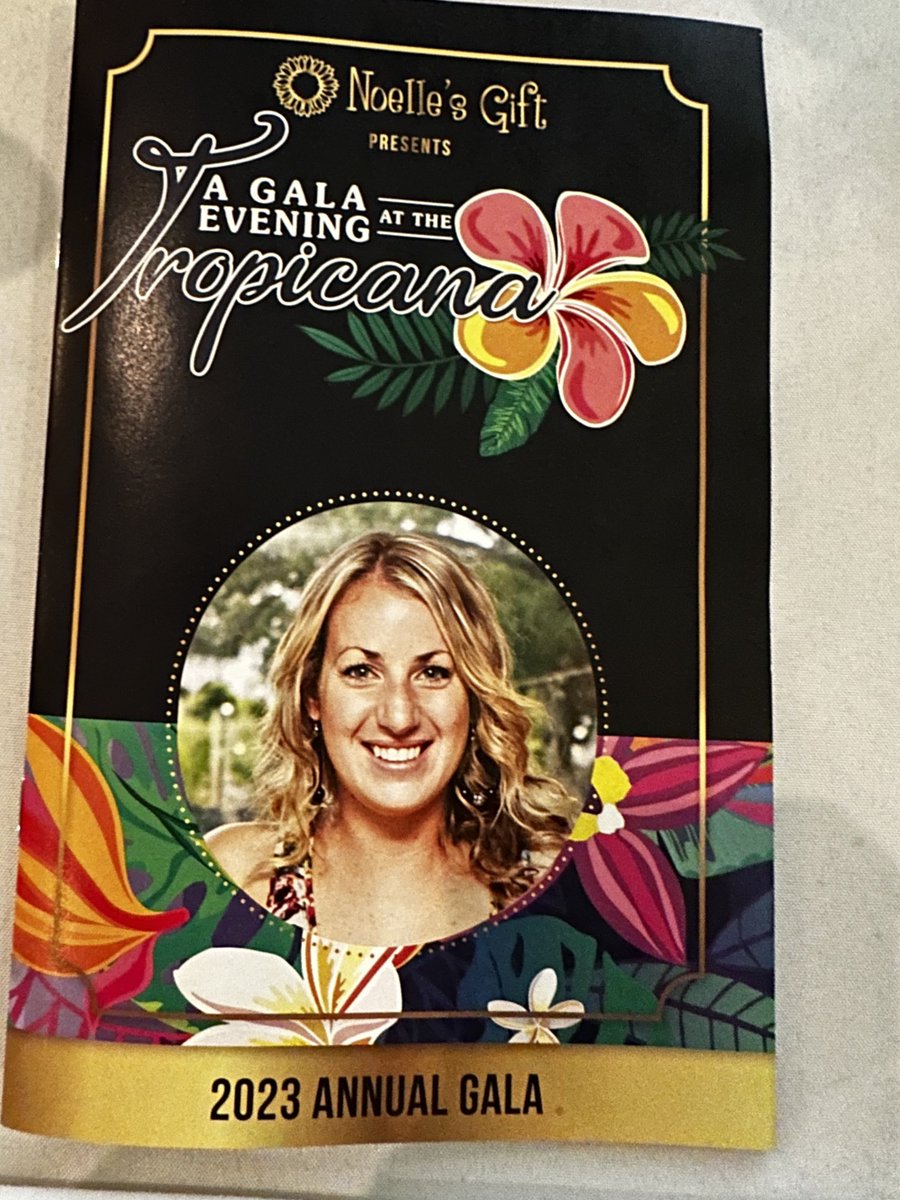 Thank you all donors, sponsors and attendees ⁦<a href="/noellesgift/">Noelle's Gift to Children</a>⁩ Gala this evening. Your support for ⁦<a href="/LKDSB/">Lambton Kent DSB</a>⁩ and ⁦@SCCDSB⁩ students makes a difference for the future of our communities!