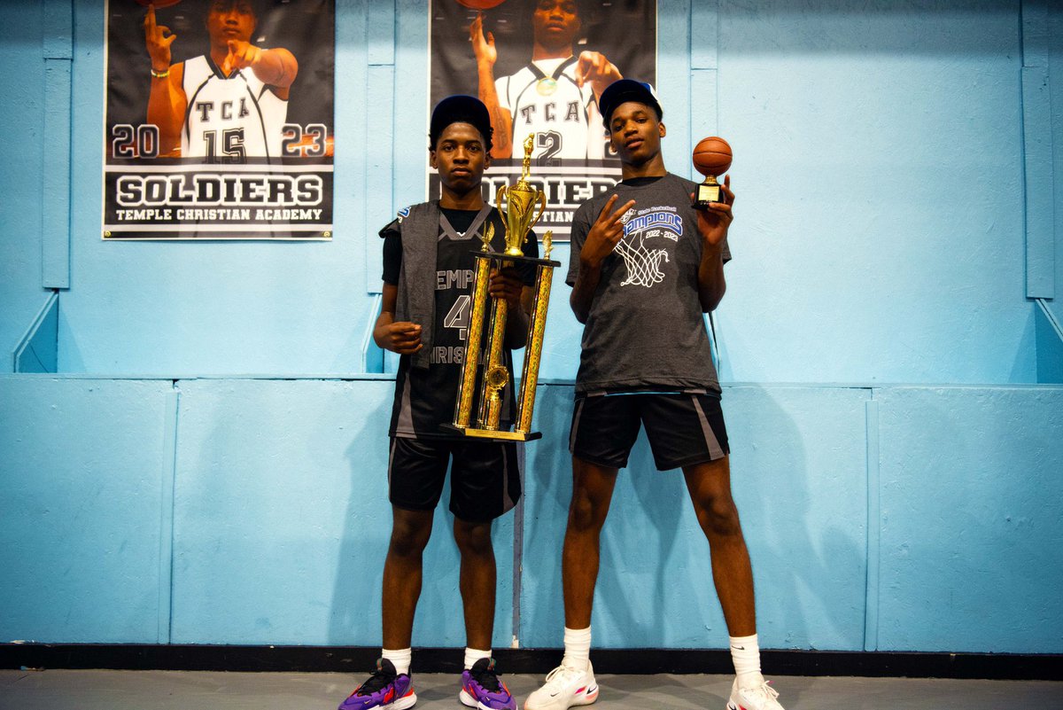 soldiershoops's tweet photo. Temple Christian wins the FCAL championship 59-53 against a tough Redeemer Christian team! Travon Miller (@travon2miller) wins MVP honors for the whole FCAL tournament. Great job Soldiers!! @JustinBarneyTV @CFreemanJAX @Andy_Villamarzo @RossVDG14 @prephoopsfl https://t.co/Ax1fcTsInq