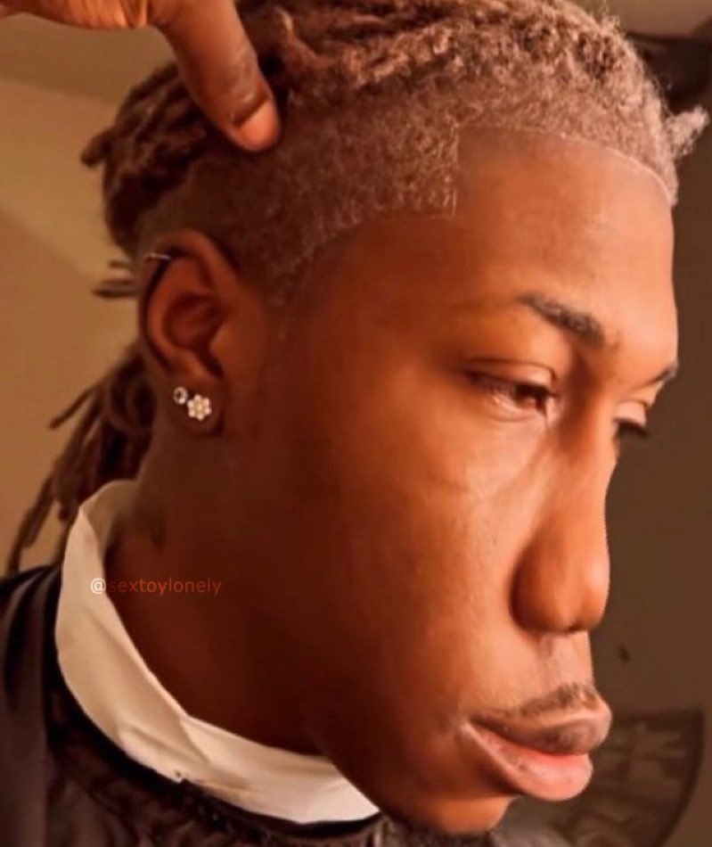 that one nigga in attack on titan :