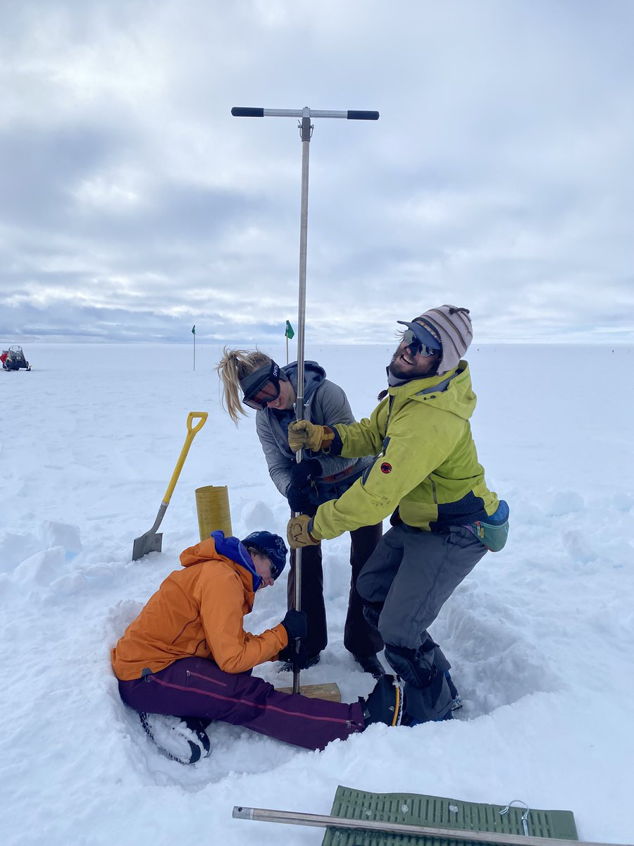 Aaand we’re back in #McMurdo! #TARSAN team spent 3.5 awesome weeks out on #Thwaites Eastern Ice Shelf - firn coring, walking radar, downloading ocean data from our instruments, and more. Will share some of my favorite memories in the weeks to come!