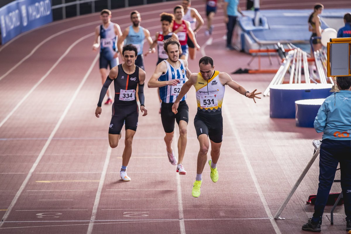 NanoAtleta's tweet photo. CAMPEÓN DE MADRID 🥇 Y MÍNIMA 🇪🇸 CTO ESPAÑA ABS
⏰️ 1'50"81
GRACIAS a tod@s l@s que estáis detrás de esto y lo hacéis posible 🥰😘 A SEGUIR!! 👏👏🫡🎯
Team: @PamplonaAt
@RFB_Boadilla
@crownsportnutri @deporvida
📸: @vsmphotoevents @atletasmodelos
#crownpro #Pamplona https://t.co/zAgh0bewmi