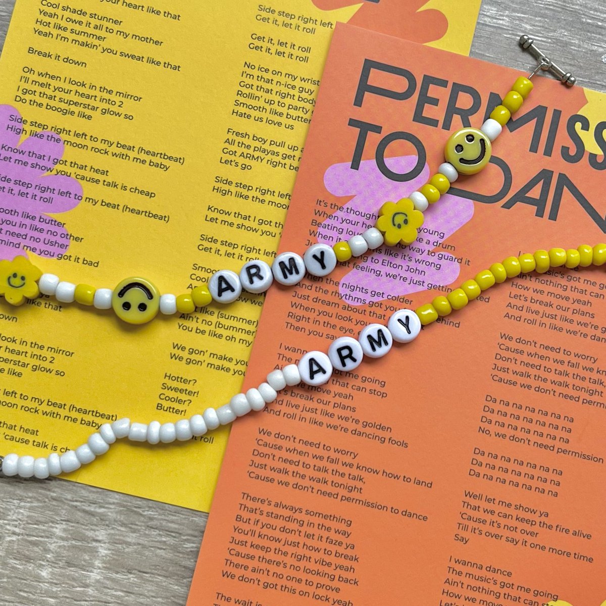 beadsville's tweet photo. SALE—!

↷butter inspired bracelet - 35 php↷ ༘

shop at: https://t.co/zqCJ74TYNo https://t.co/crEm7SvmxH