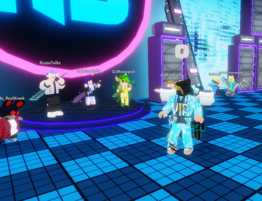 guestcesarggg's tweet photo. @RobloxBattles Hello so this my 2nd time finishing the event today! and i collect the crystal orb or whatever said i did it. but i check my inv and not there. yes i did went to rb battles game earlier and could not do anything. here proof this my 2nd time.. (Got nothing) https://t.co/zidacVSq0g