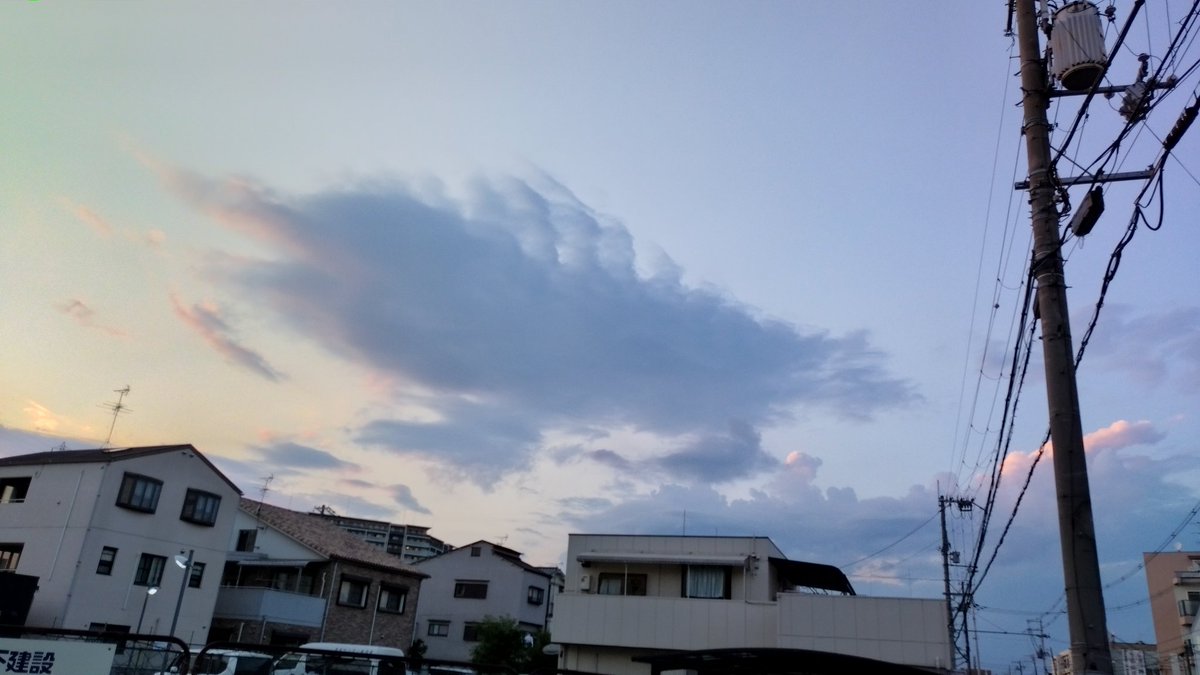 ust34340's tweet photo. イルカみたいな雲
#ファインダー越しの私の世界
#RedmiNote10JE https://t.co/T6so1ekdSO