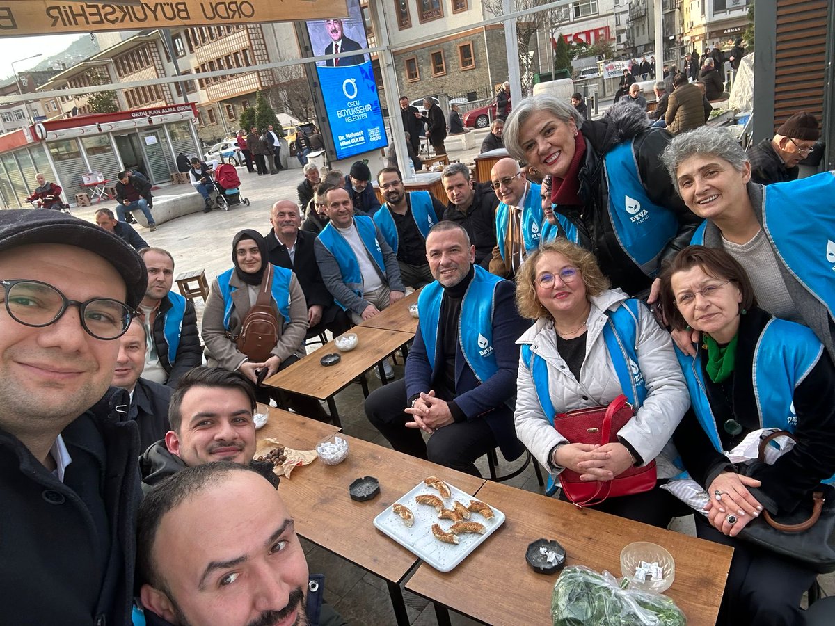 Selami Çaylak ARICILIK UZMANI🐝KENDİ İŞİNDE PATRON (@selamicaylakk52) on Twitter photo Ordu Deva Fidan gölde köprü başında idik esnaf ziyareti halkla iç ice.<a href="/alibabacan/">Ali Babacan</a> <a href="/emin_ekmen/">Mehmet Emin Ekmen</a> <a href="/fsimsekk52/">Fatma Şimşek</a> <a href="/ERKAN_TURKMEN74/">ERKAN TÜRKMEN</a> <a href="/Zahidelacin1/">Zahidelacin</a> Ordu Deva Fidan gölde köprü başında idik esnaf ziyareti halkla iç ice.<a href="/alibabacan/">Ali Babacan</a> <a href="/emin_ekmen/">Mehmet Emin Ekmen</a> <a href="/fsimsekk52/">Fatma Şimşek</a> <a href="/ERKAN_TURKMEN74/">ERKAN TÜRKMEN</a> <a href="/Zahidelacin1/">Zahidelacin</a>