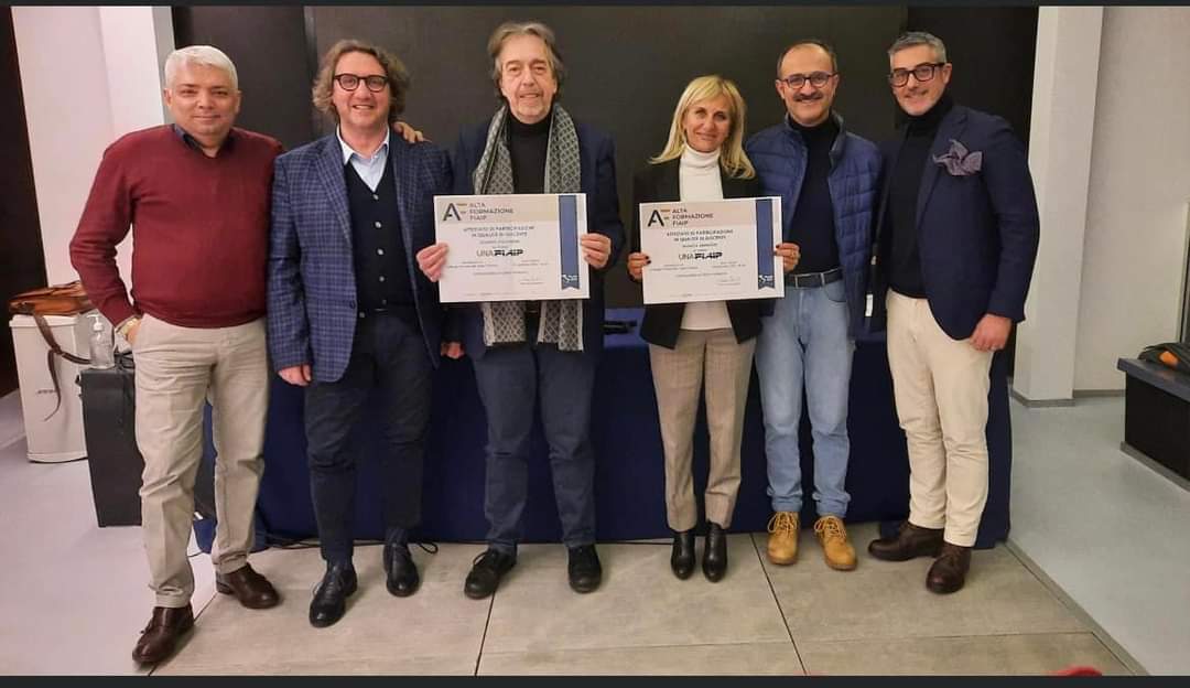 Fiaip's tweet photo. Primi corsi #UNAFIAIP del 2023 sulla Metodologia di lavoro “UNAFIAIP” per garantire una compravendita serena e sicura.
Nei giorni scorsi i Collegi di Fiaip Potenza, Lecce e Bari hanno scommesso di investire una giornata in Formazione.
#esserefiaip https://t.co/T2ei14nWyd