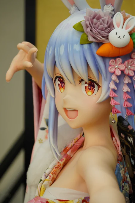 秋葉原アニメイト行ってきました!!等身大ぺこちゃん可愛かった!! #全人類兎化計画 