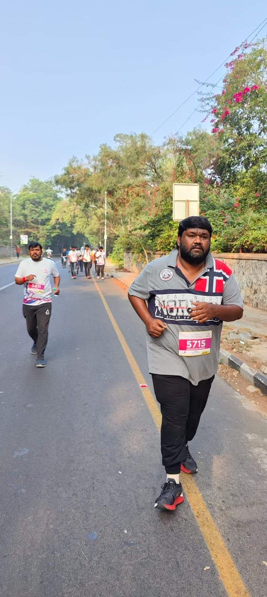 mkdkarthik5051's tweet photo. #Kauvery_மருத்துவமனை நடத்திய #k10k #cancer_awareness_run மாரத்தான் போட்டியில் பங்கேற்றுக் கொண்டு எனது #3வது #மாரத்தான் போட்டியை நிறைவு செய்தேன்
@mkstalin
@Udhaystalin
@thamoanbarasan
@Subramanian_ma https://t.co/fmMbI3IIYF