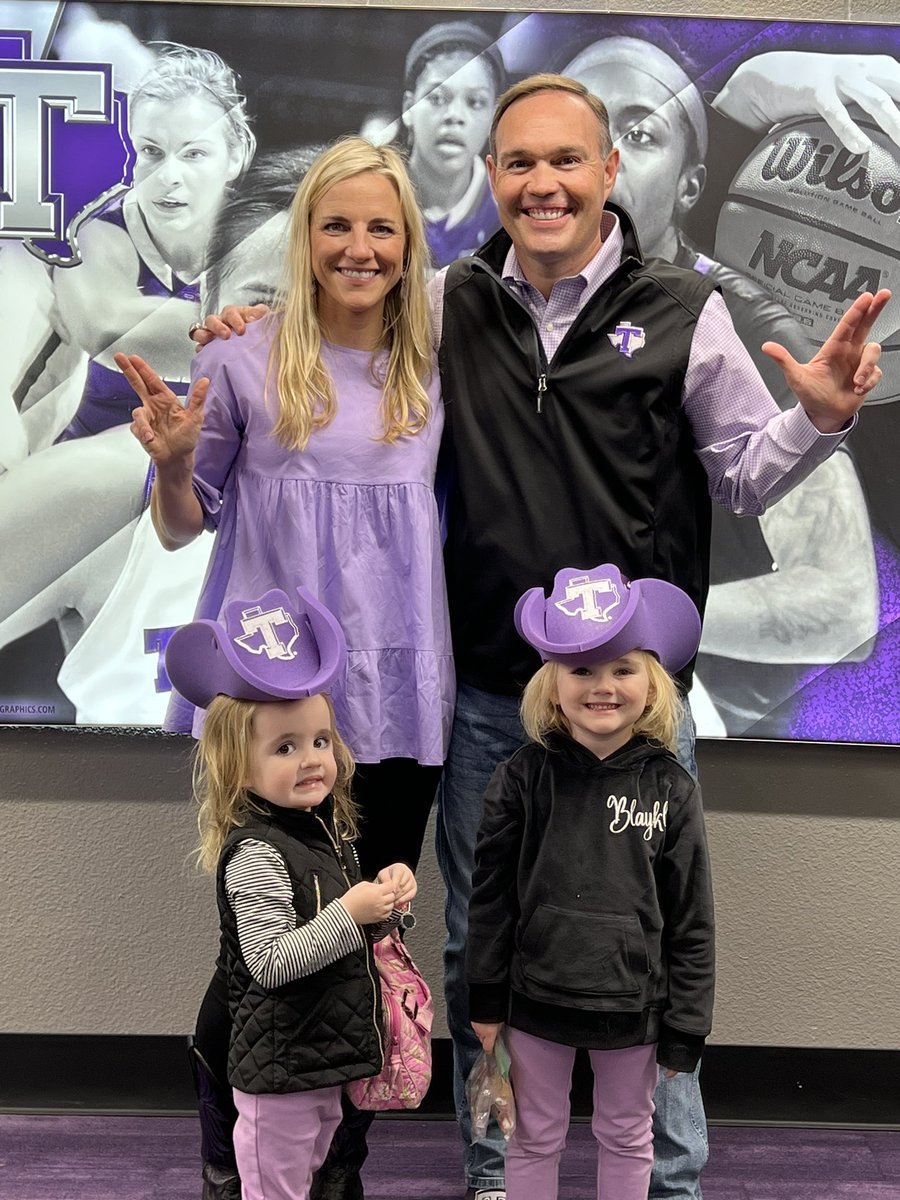 Great energy tonight from the best student body in the world. Love our <a href="/PANKUSTSU/">P.A.N.K.U.S.</a> <a href="/PlowboysTSU/">Tarleton Plowboys</a> <a href="/TarletonCheer/">Tarleton State Cheer</a> <a href="/TexanStars/">Tarleton Texan Stars</a> <a href="/tarletonbands/">Tarleton Bands</a> <a href="/TarletonMBB/">Tarleton State Men's Basketball</a> with another Wisdom Gym victory! 💜🏀