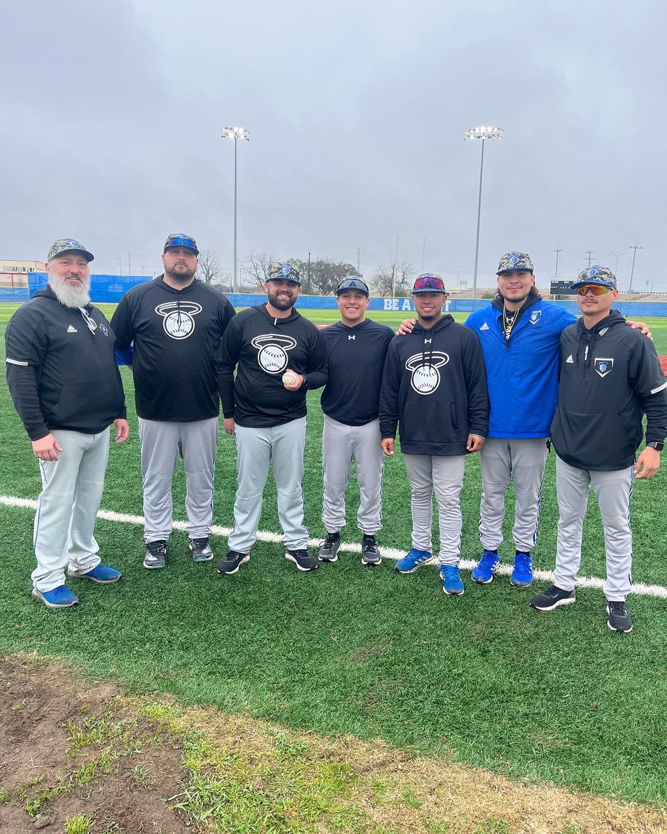 CoachPike29's tweet photo. Opening weekend was a blast! Didn’t always get the result we wanted, but our men played their tails off and I couldn’t be prouder of them. Their commitment to #Brotherhood is fun to watch #WingsUp #5Rules https://t.co/HajoqWorVy