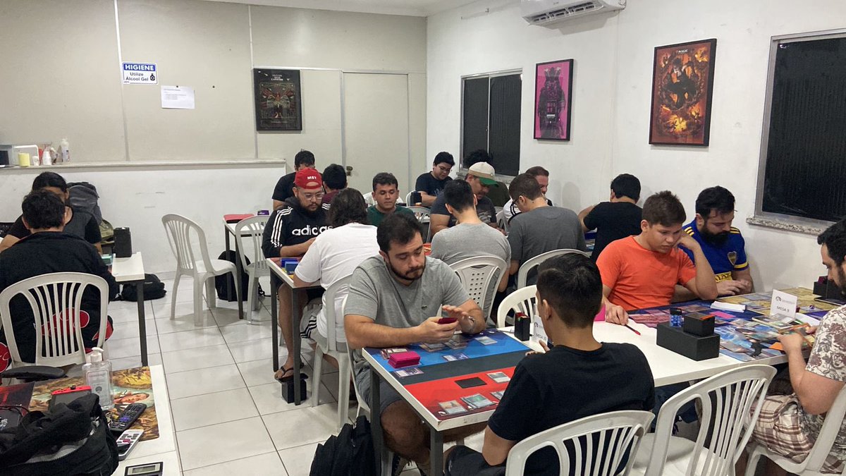 loja_calabouco's tweet photo. Muitos jogos disputados e muito Magic nesse sábado! Obrigado a todos os participantes e vamos jogar o pré semana que vem galera! #mtg #mtgmodern #mtgbr https://t.co/kUOImvDju5