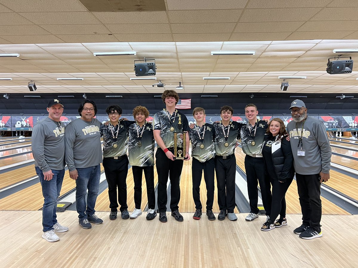 bthsbowling's tweet photo. Congrats to the BT Boys for placing first in the Battle at Bristol tournament!  #lastonebestone #werenotdoneyet https://t.co/588Y3Ta1hs