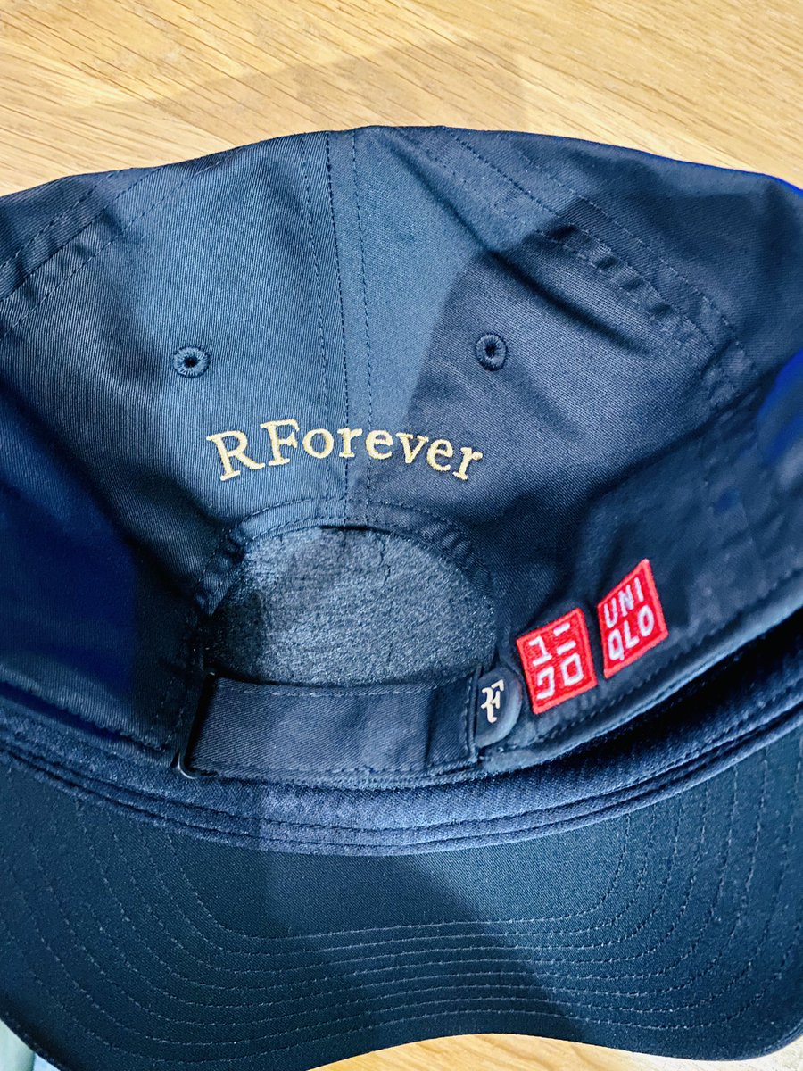 shirokuma_nyan's tweet photo. フェデラーの引退限定モデル入手できました🎾🎾
#rojerfederer https://t.co/HlioWgXJyF