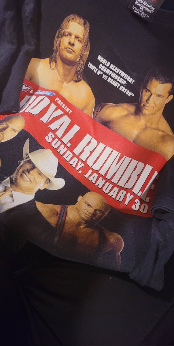 _NissaNissa_'s tweet photo. #RoyalRumble    2005 
Best Bday ever! https://t.co/lXzalCT9Gk