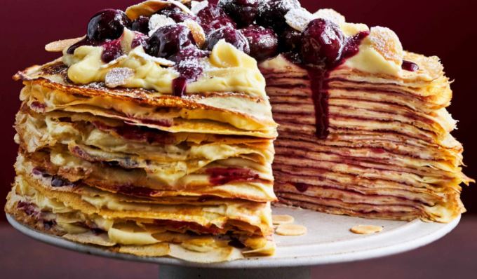 liat gambar ini jadi teringat masih ada lapis legit di lemari es :) lapis legit disayang2 :D