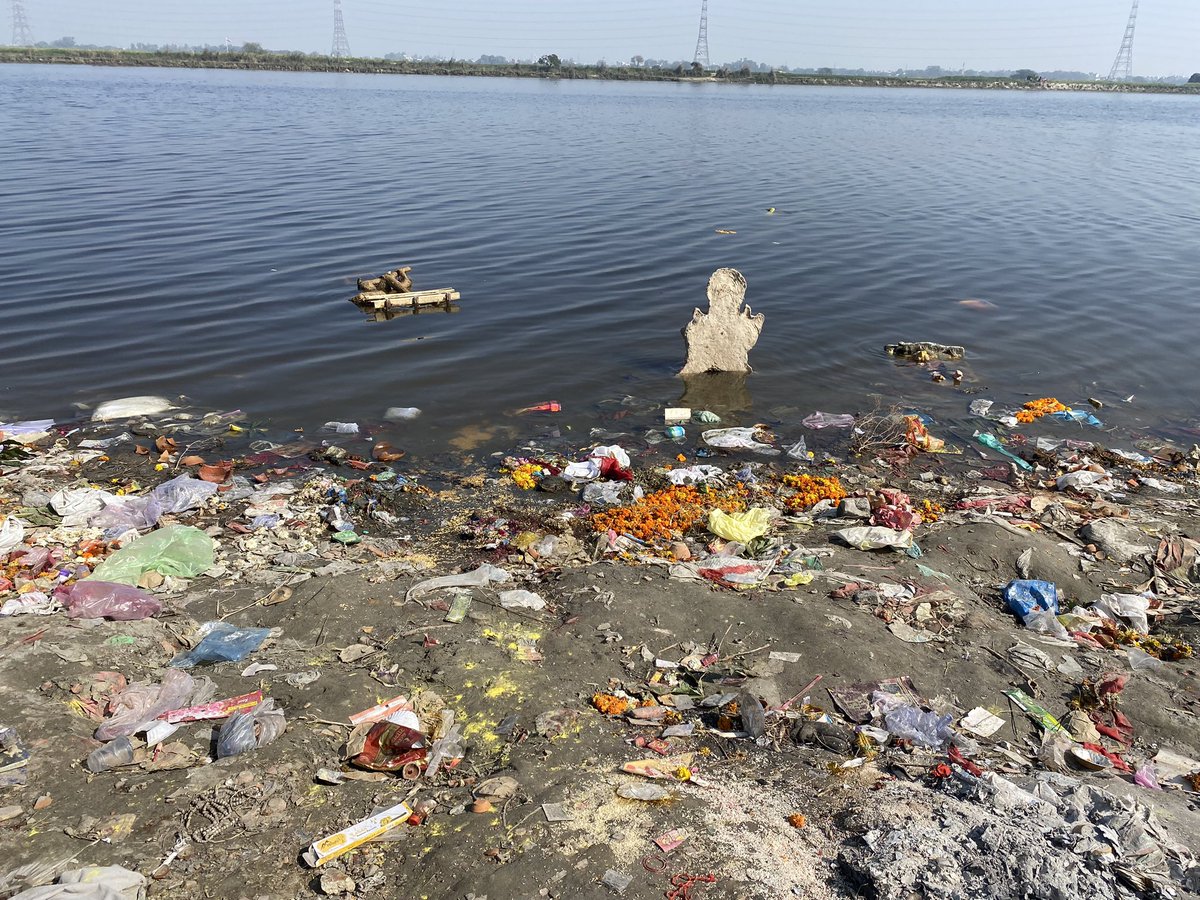 Council_River's tweet photo. MCWR team visited #Yamuna 28 Jan to see what people have done to her after seeking blessings from God #Saraswati 🥲We need to come up with #solutions in term of #YamunaKund &amp; #YamunaKalash &amp; use #police &amp; fine to #SaveYamuna @LtGovDelhi @MoJSDoWRRDGR @DelhiPolice @ArvindKejriwal https://t.co/cK6oVo5HQX
