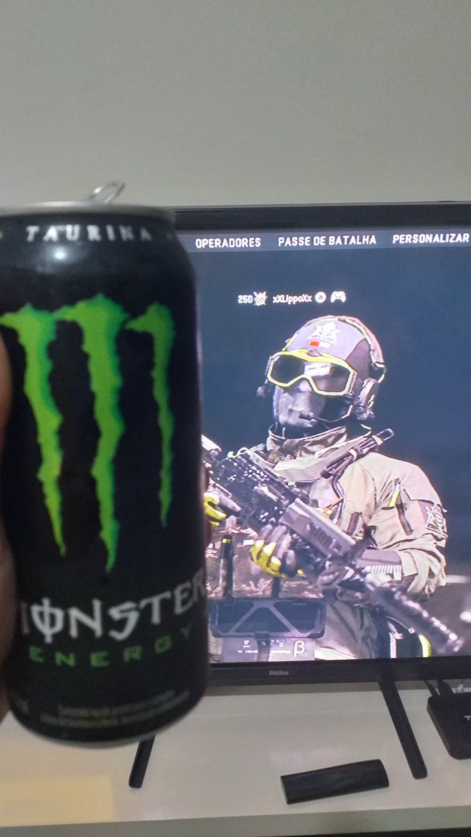 Flavio_Filippo's tweet photo. Combinação perfeita da madrugada 
#CallofDutyModernWarfare2 https://t.co/RlMIpoo3t8