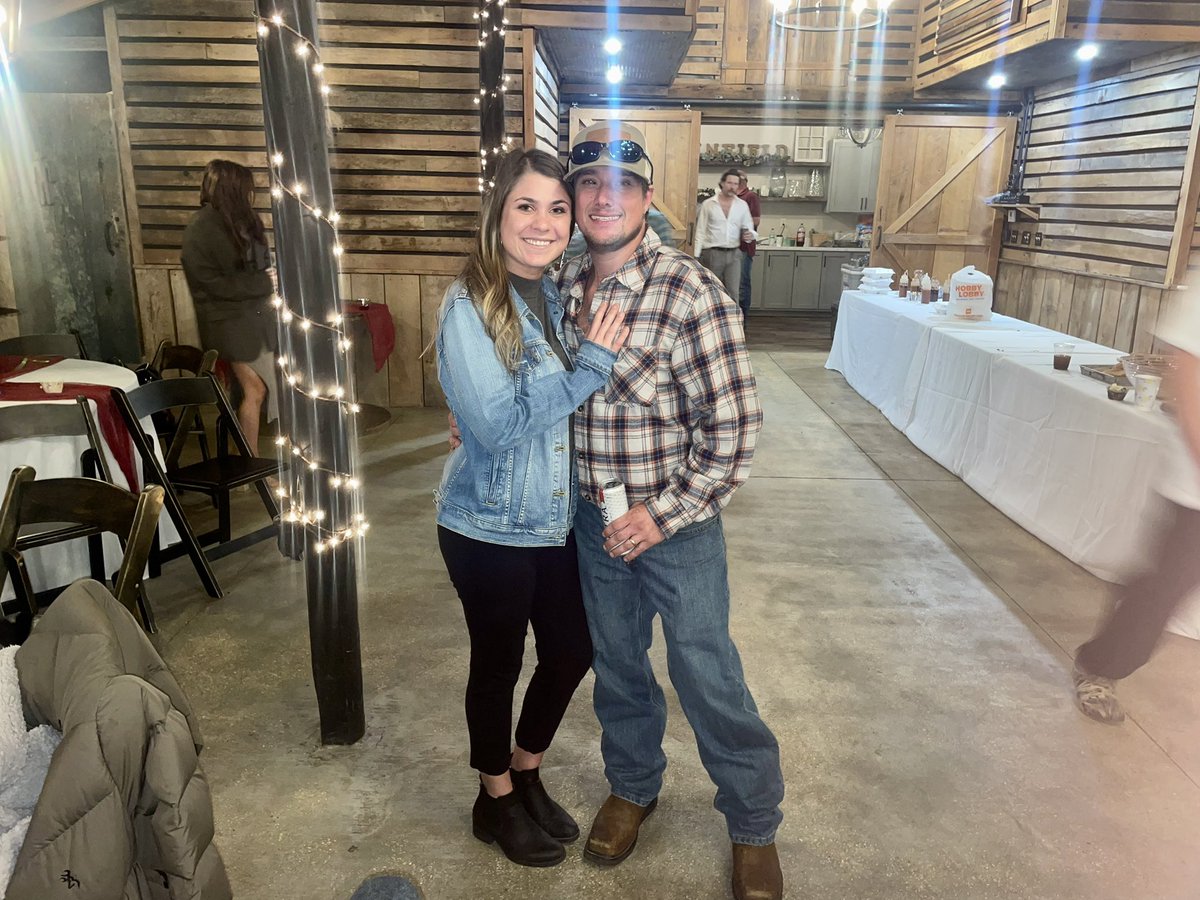 kdbabe97's tweet photo. Fun weekend celebrating a sweet baby and a sweet couple 🫶🏻 https://t.co/1c47UBfq38