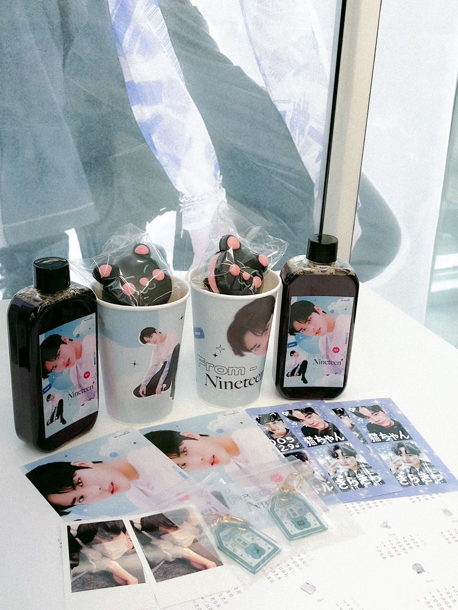 dearmywinterboy's tweet photo. ♡ °。˚✩˚ 。° #열아홉의여정 ° 。˚✩˚ 。° ♡
여정이 생일 맞아서 다녀왔어요 ᰔᩚ ᥫᩣ
#fromnineteen https://t.co/u4tuKUZFss