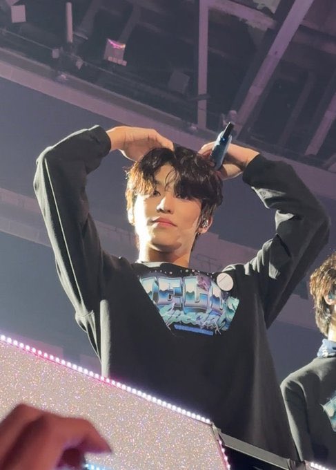 SKYUT3U's tweet image. sa mga first time goer sa concert ng treasure this april, ihanda nyo na po sarili nyo. yes po opo, kumapit kayo sa mga bias nyo kasi POTANGINA MANGANGATOG KAYO SA VISUAL NYAN IN REAL LIFE PROMISE NO LIES KAHIT TANUNGIN NYO PA MGA UMATTEND NUNG KPM1 😭🤚🏻 #JEONGWOO @treasuremembers