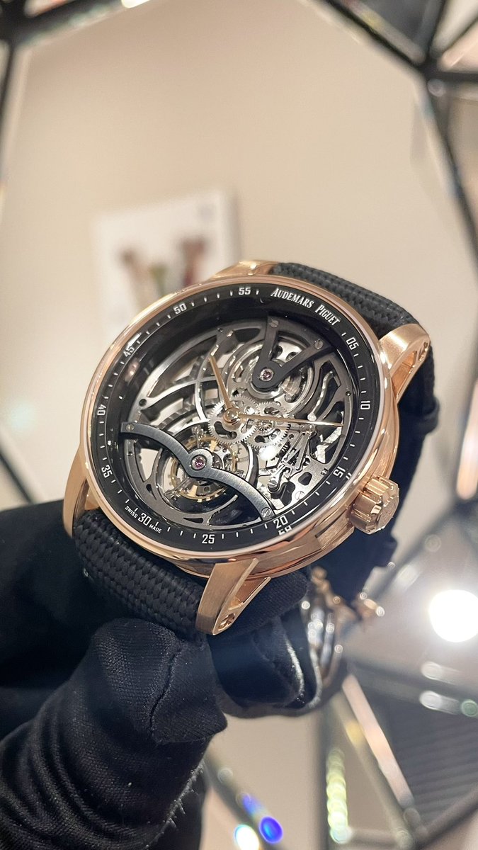 _Glint_'s tweet photo. AUDEMARSPIGUET
CODE 11.59 バイ オーデマ ピゲ
トゥールビヨン オープンワーク
Ref.26600OR.OO.D002CR.01
トゥールビヨン機構を備えたオープンワーク🏁
市場でも中々お目にかかれない希少モデル✨
#26600OR
#AUDEMARSPIGUET
#CODE1159
#OPENWORKED
#オーデマピゲ
#コード1159
#トゥールビヨン https://t.co/71S49hdh0m