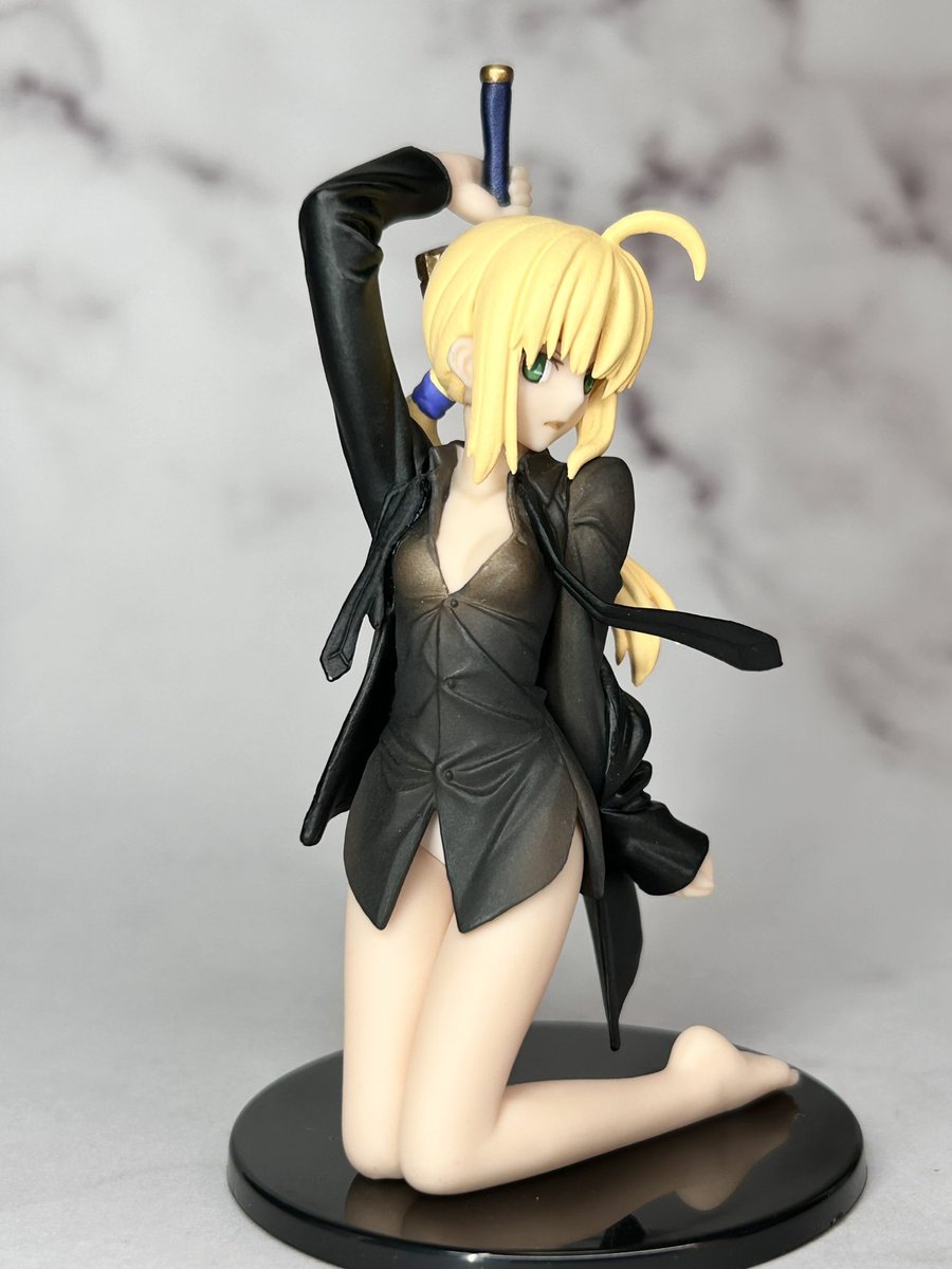 アルトリア・ペンドラゴン 「続いての制作はFate/Zero 3巻限定版付録#造形師デビュー25周年 」|榎木（えのき）ともひで 骸骨少女「富井アンナ」レジン版WEBショップで販売中のイラスト