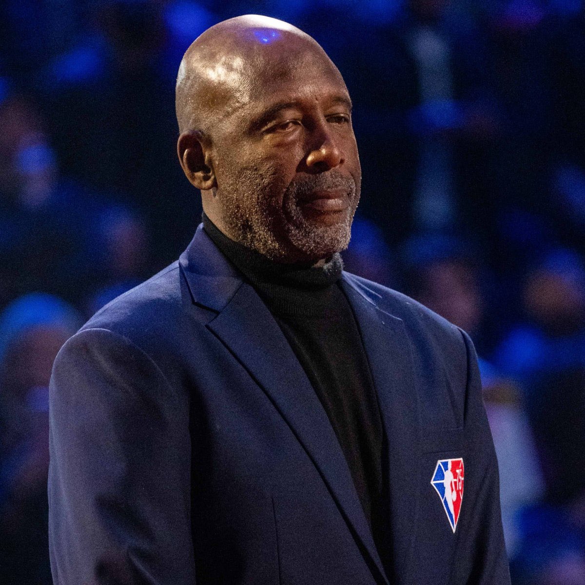 LegionHoops's tweet photo. James Worthy on LeBron getting fouled at the end of regulation:

“That one right there pissed me off. That was one of the worst referee crews that I seen officiating a game… That referee crew shouldn't get to call more big games… They should be ashamed, they really should.” https://t.co/BpriPPeeCH