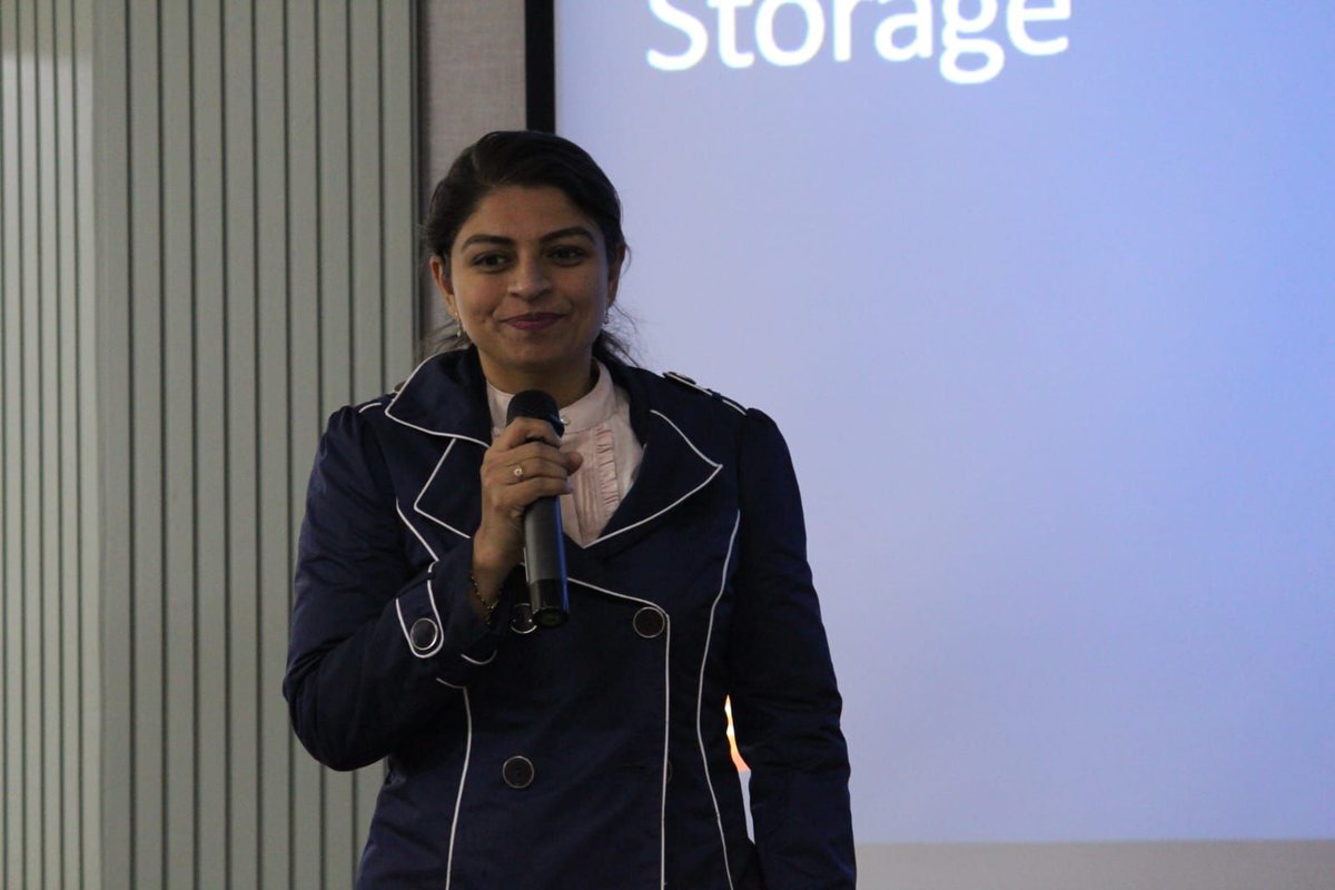 EternalSoft's tweet photo. @dipakvyas took the stage and talked about the new features launched for AWS Computing Services.

And @pratik_poonam then followed up with a talk about the new features of the #AWS Storage Service. https://t.co/S92WFSJlnf