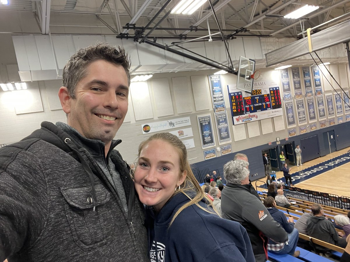 jasonalvine's tweet photo. Had a great time watching @atvansickle hoop again. Always great to see you AVS!!! @MinesAthletics @MinesWBB @vansickb https://t.co/aeUJtj2Qna