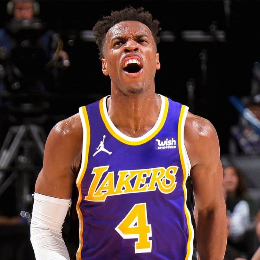 Lakers Lead tweet media