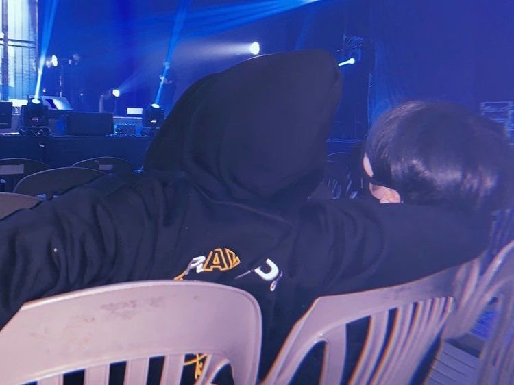 misobundle's tweet photo. esta foto minsung grita NOVIOS buenas noches 🙏🏻 https://t.co/8RLB4NEh4i