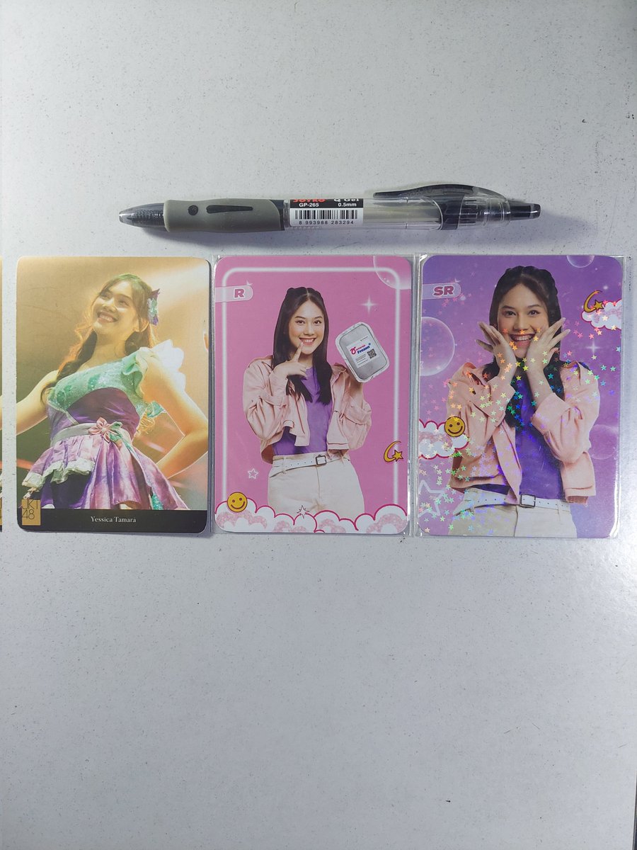 cahyobronz's tweet photo. WTS :
Paket PC Chika
🔴10th anniv kick off conference
🟡Anteraja
- R 
- SR
Sepaket harga lebih hemat
#JKT48 
#KickOffConcert https://t.co/cuT8jHhlKo