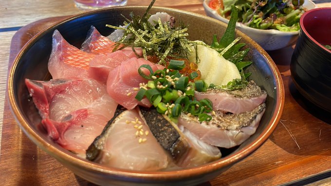 今日は飲んだくれに来たんじゃない、昼飯を食いに来たんだ(◜ᴗ◝ ) 