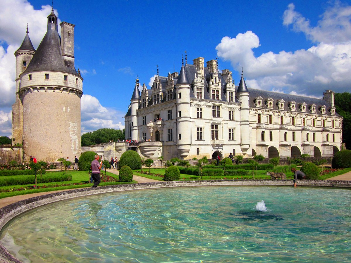france_images's tweet image. Chateau Chenonceaux in the #Loire

#France 🇨🇵 #travel #photo