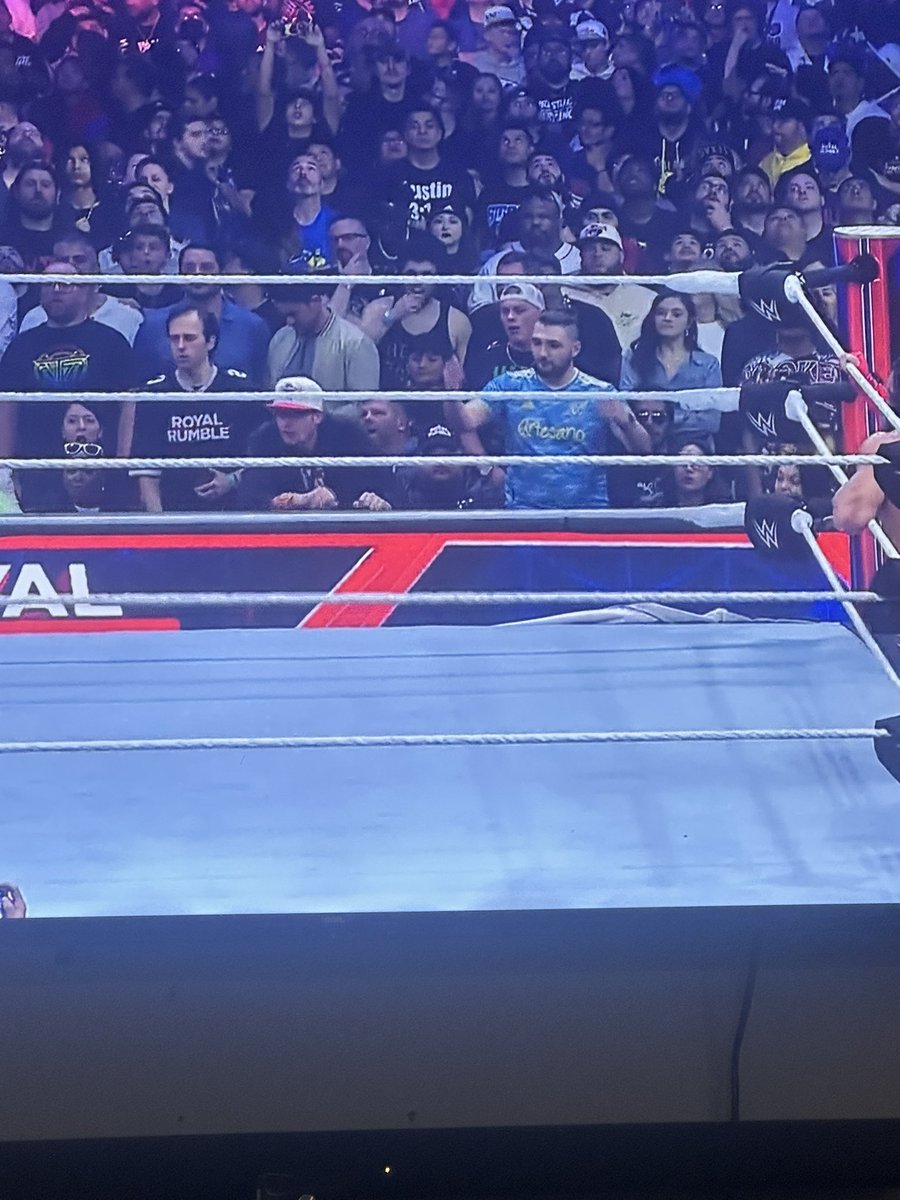 mikephipps33's tweet photo. @PhilaUnion getting some love with a front front row jersey on Royal rumble! #DOOP https://t.co/s6Li2qfw9X