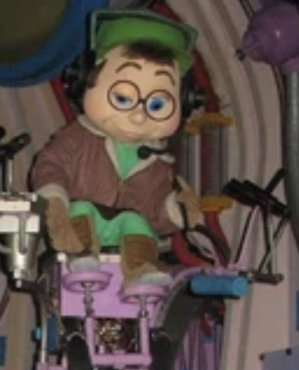 DisneyDumb's tweet photo. Had to bring this back for the culture #distwitter #findbuzzy https://t.co/Mdq9stC3bR
