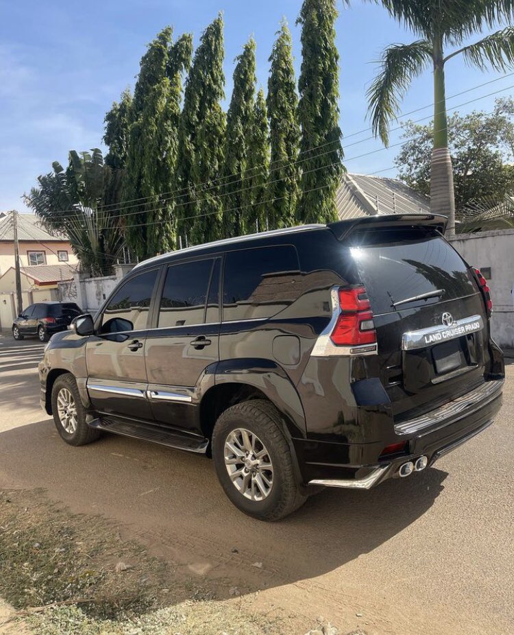 FOR SALE//// FEW MONTH USED LAND CRUISER PRADO 
UPGRADED TO 2021
EVERYTHING BLESSED 
DUTY INTACT
SELLING FOR 18.5M
LOCATION KADUNA
☎️08061665671

#BORNPINKinAbuDhabi #fearwomen #ASUU #CBN #BBTitan #AsuuStrikeUpdate